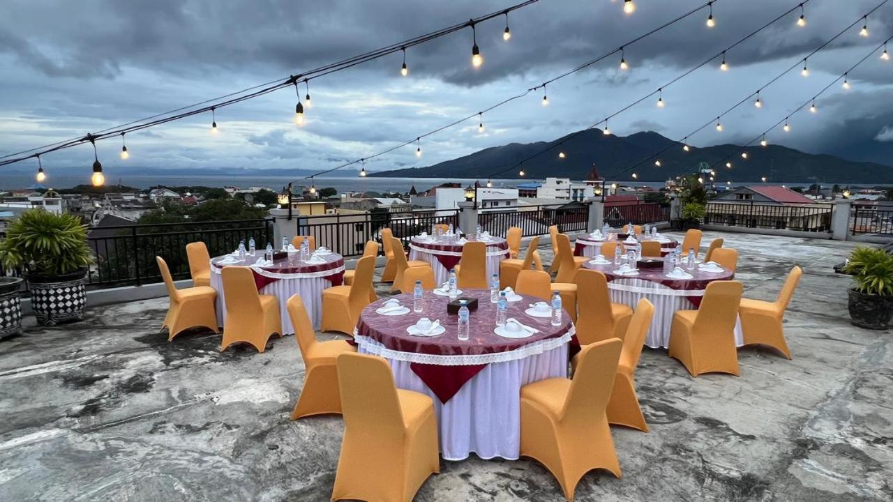 Emerald Hotel Ternate Exterior photo
