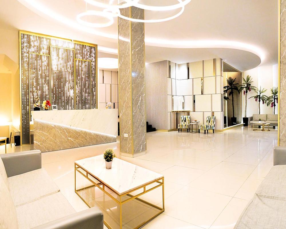 Emerald Hotel Ternate Exterior photo